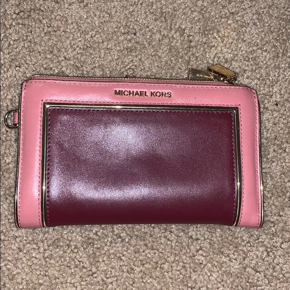 Michael kors wallet